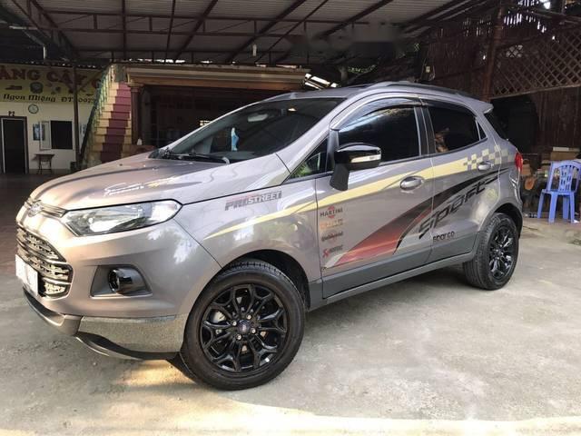 Bán Ford EcoSport năm 2017, màu xám, giá 600tr