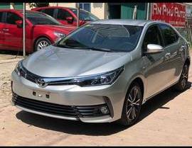 Bán xe Toyota Corolla Altis 2018, màu bạc, giá chỉ 790 triệu