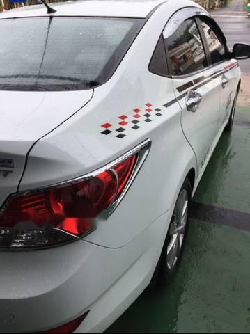 Cần bán lại xe Hyundai Accent năm 2012, màu trắng, giá tốt