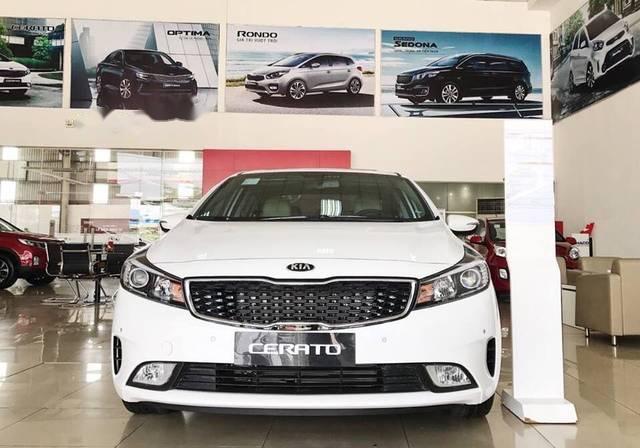 Cần bán Kia Cerato 2018, tặng gói bảo dưỡng