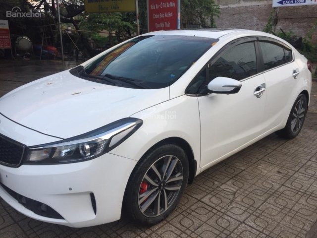 Cần bán lại xe Kia Cerato 2.0 đời 2016, màu trắng chính chủ, giá chỉ 620 triệu