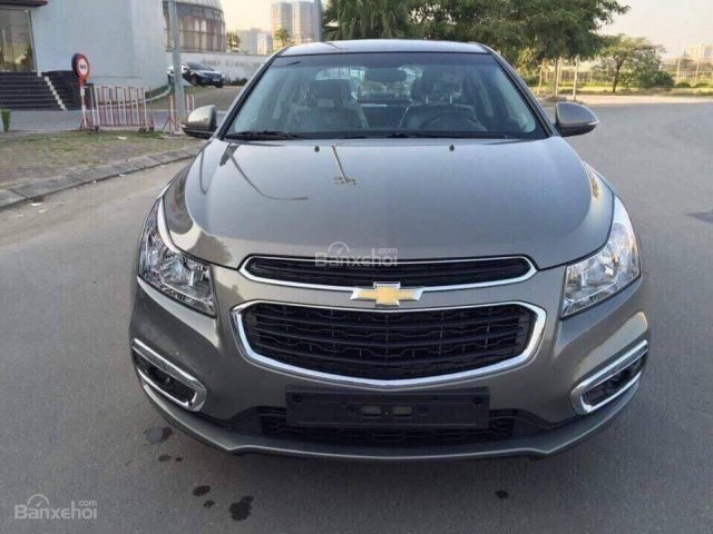 Chevrolet Cruze 2018, giao xe ngay, giảm giá kịch sàn