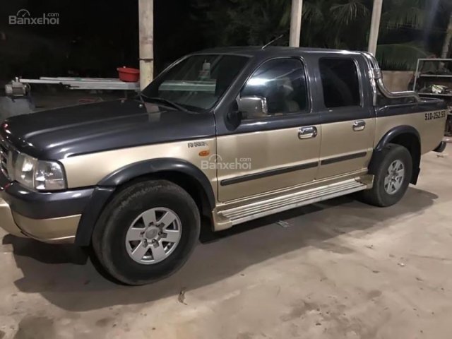 Bán Ford Ranger XLT 4x4 MT năm 2003, màu vàng số sàn