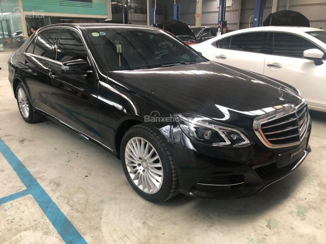 Cần bán Mercedes E200 sản xuất 2015 đk 2016, màu đen