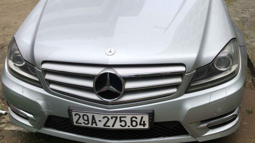 Bán xe Mercedes C300 AMG sản xuất 2011, màu xám  