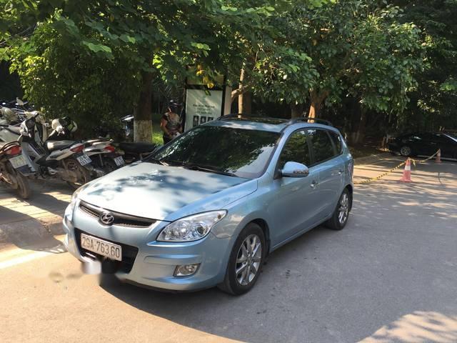 Cần bán Hyundai i30 CW năm sản xuất 2004, xe nhập, giá tốt