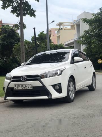 Cần bán Toyota Yaris năm 2016, màu trắng