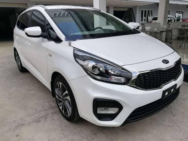 Bán Kia Rondo đời 2018, màu trắng như mới giá cạnh tranh