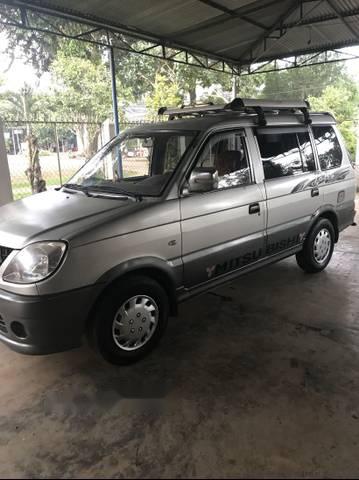 Bán xe Mitsubishi Jolie đời 2005, màu bạc xe gia đình