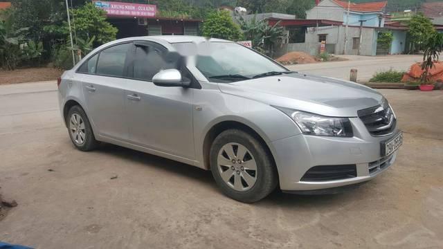 Bán xe Daewoo Lacetti 2011, màu bạc, giá tốt