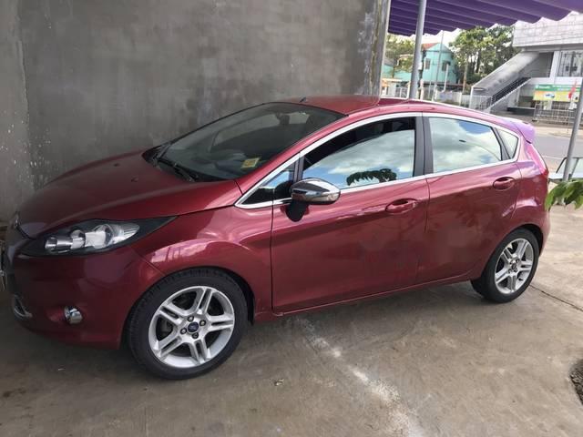 Cần bán lại xe Ford Fiesta đời 2012, màu đỏ chính chủ giá cạnh tranh