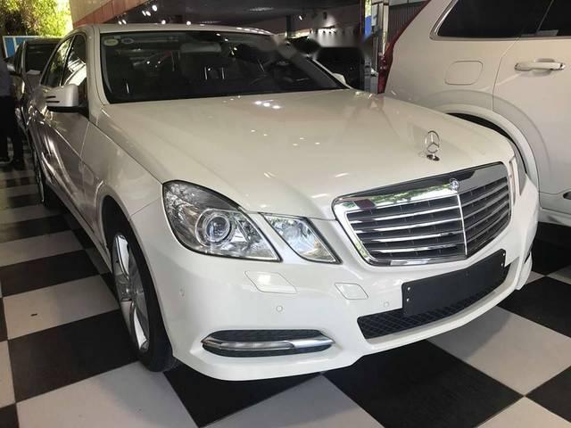 Cần bán lại xe Mercedes E350 năm sản xuất 2012, màu trắng