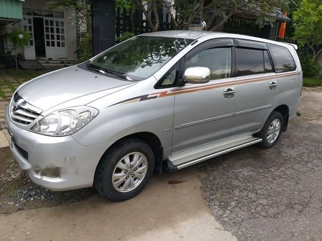 Cần bán xe Toyota Innova đời 2010, màu bạc chính chủ, 480 triệu