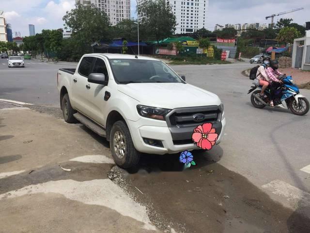 Bán xe Ford Ranger 2017, màu trắng, giá tốt