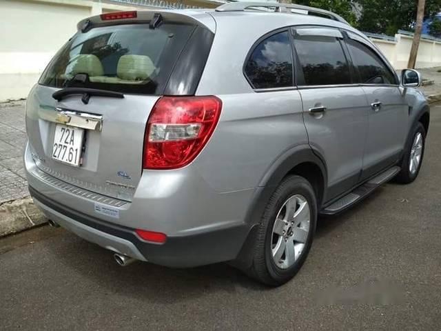 Bán Chevrolet Captiva năm 2008, màu bạc số sàn