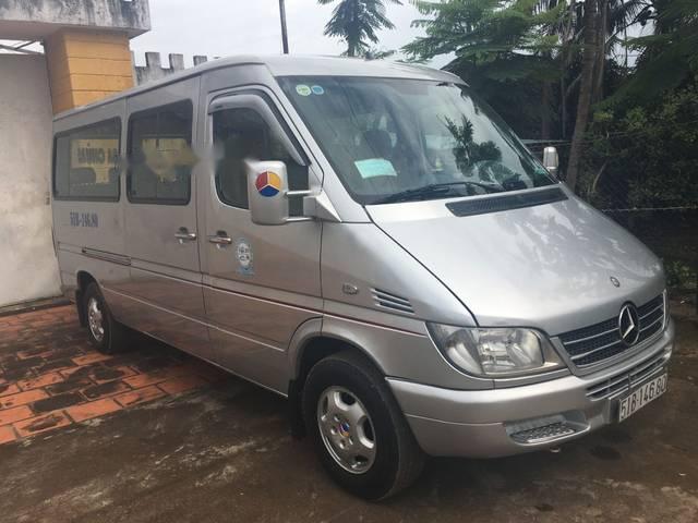 Bán Mercedes Sprinter sản xuất năm 2010, màu bạc