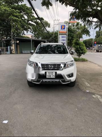 Bán Nissan Navara EL Premium R đời 2017, màu trắng  