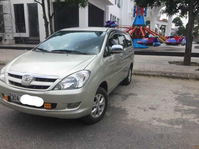 Cần bán Toyota Innova đời 2008 chính chủ