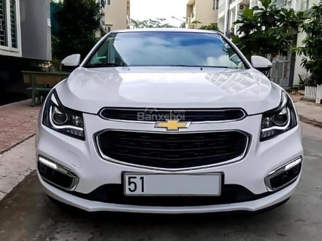 Gia đình bán Chevrolet Cruze LTZ đời 2017, màu trắng