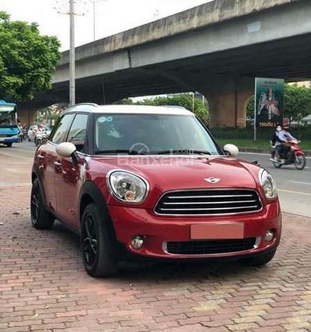 Cần tiền bán gấp xe Mini Cooper 2015 màu đỏ đô cực thịnh, số tự động