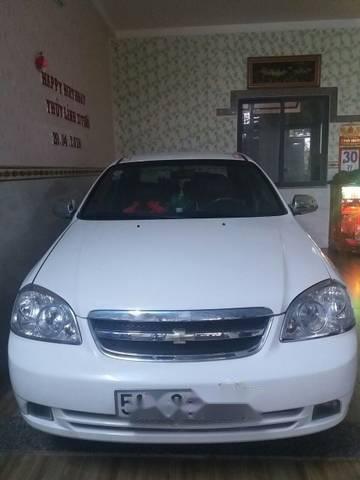 Bán Chevrolet Lacetti 2011, màu trắng, giá 240tr