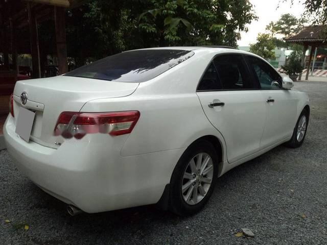 Bán Toyota Camry LE sản xuất 2008, màu trắng xe gia đình