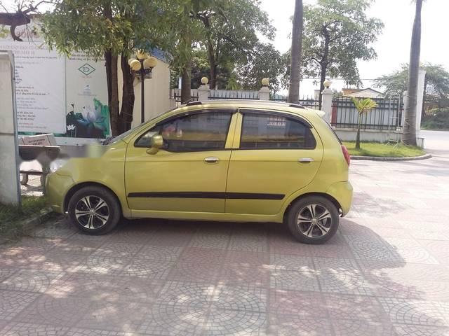 Bán Chevrolet Spark 0.8MT 2013, màu vàng xe gia đình