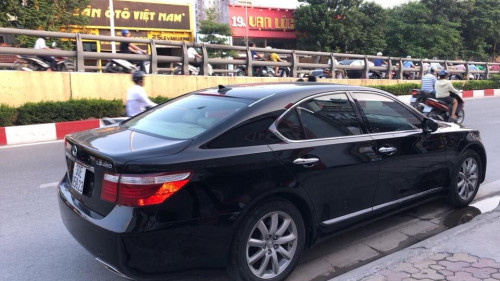 Bán xe Lexus LS 460 năm 2009, màu đen, nhập khẩu  