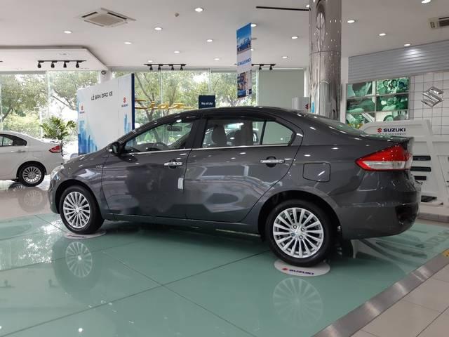 Bán xe Suzuki Ciaz sản xuất 2018, màu xám