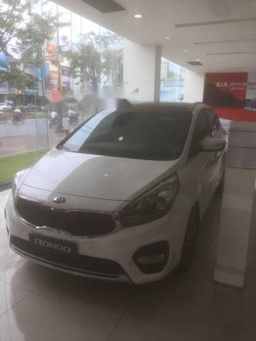 Bán xe Kia Rondo đời 2018, màu trắng, 610tr