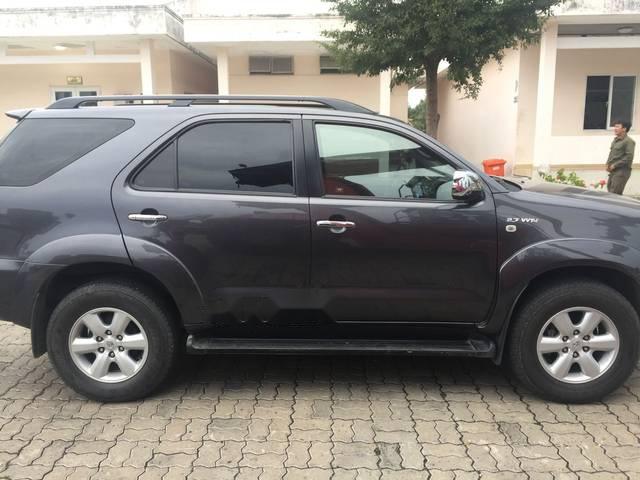 Cần bán gấp Toyota Fortuner 2009 giá cạnh tranh