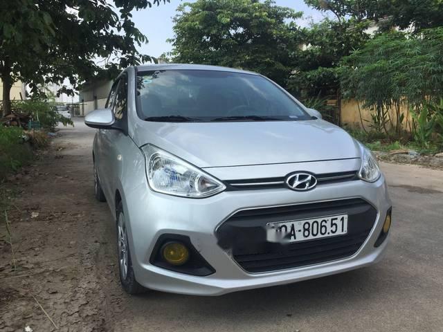 Cần bán lại xe Hyundai Grand i10 1.2 MT 2015, màu bạc, giá chỉ 320 triệu