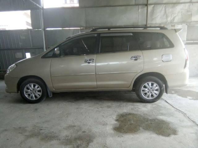 Bán Toyota Innova G 2009, màu vàng cát, giá tốt