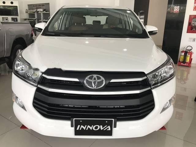 Bán xe Toyota Innova 2.0G năm sản xuất 2018, màu trắng