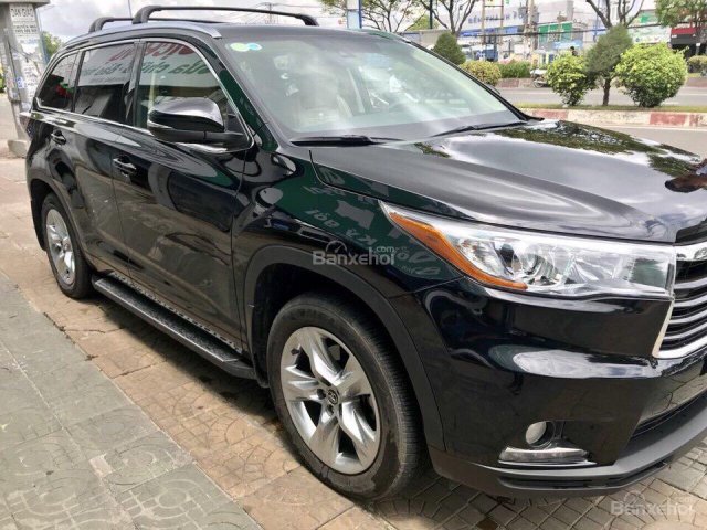 Bán ô tô Toyota Highlander LE 3.5 AT AWD đời 2016, màu đen, nhập khẩu