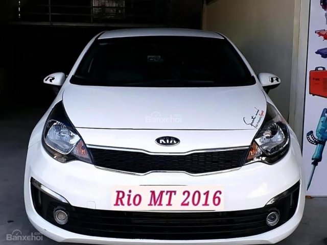 Gia đình cần bán xe Kia Rio sản xuất năm 2016, xe mua mới từ đầu