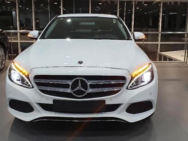 Bán Mercedes Benz C200 hộp số 9 cấp mới nhất