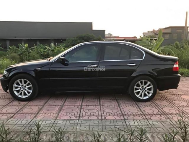 Cần bán BMW 3 Series 318i 2.0 AT sản xuất năm 2006, màu đen