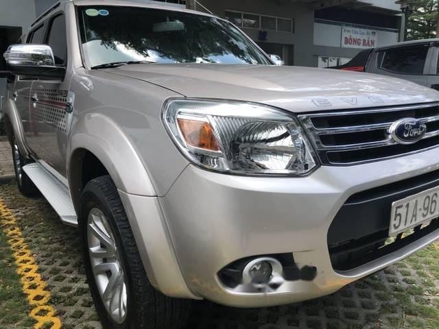 Bán Ford Everest sản xuất năm 2014, màu bạc