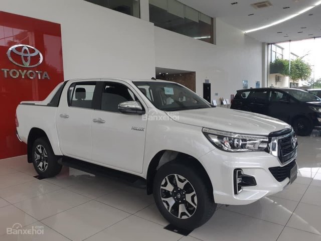 Toyota Mỹ Đình - Chỉ cần trả trước 150 triệu nhận ngay Toyota Hilux 2018 nhập nguyên chiếc từ Thái Lan