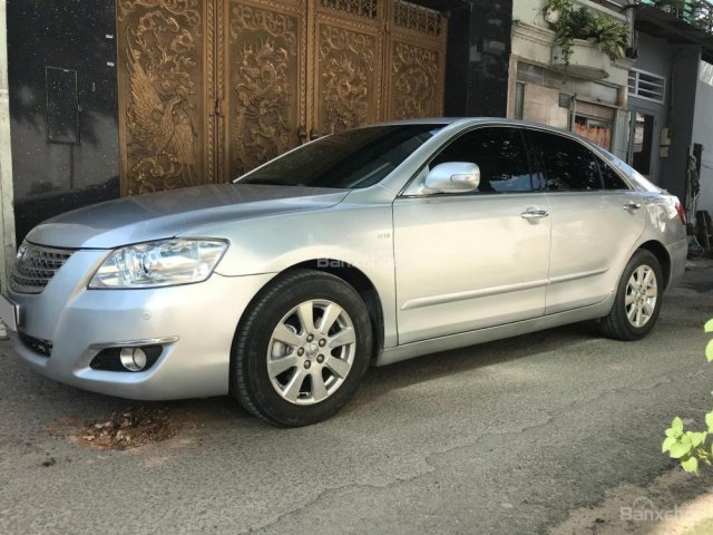 Bán Camry 2008 AT màu bạc, xe gia đình rất ít đi