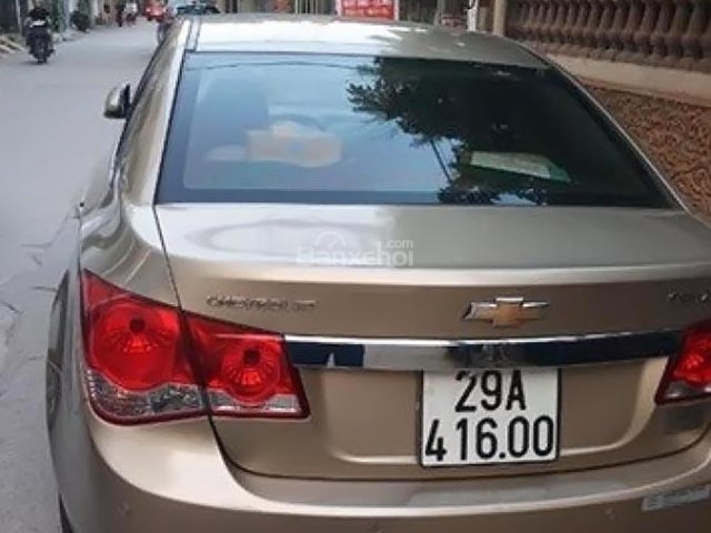 Chính chủ bán xe Chevrolet Cruze LS, số sàn, đời 2011