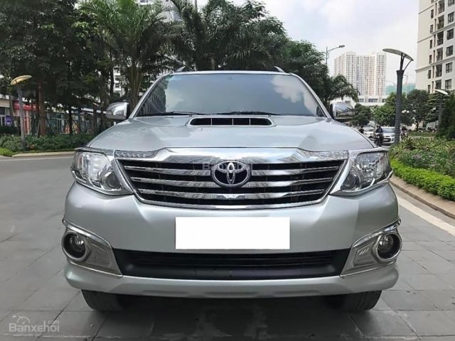 Bán Toyota Fortuner G 2.5 màu ghi bạc Sx 2014, xe đăng ký tư nhân một chủ đi từ mới