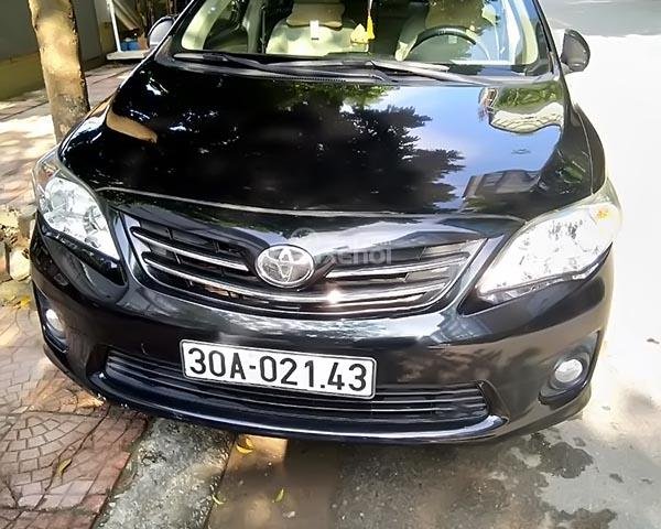 Chính chủ bán xe Toyota Corolla Altis, số tự động, màu đen