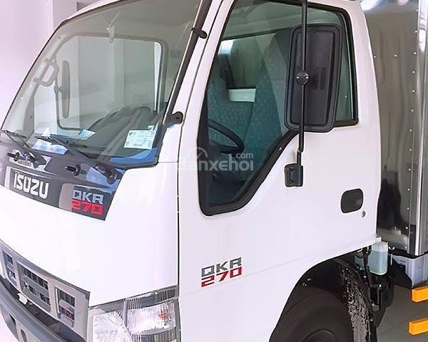 Cần bán Isuzu QKR 77HE4 2018, màu trắng, thùng kín