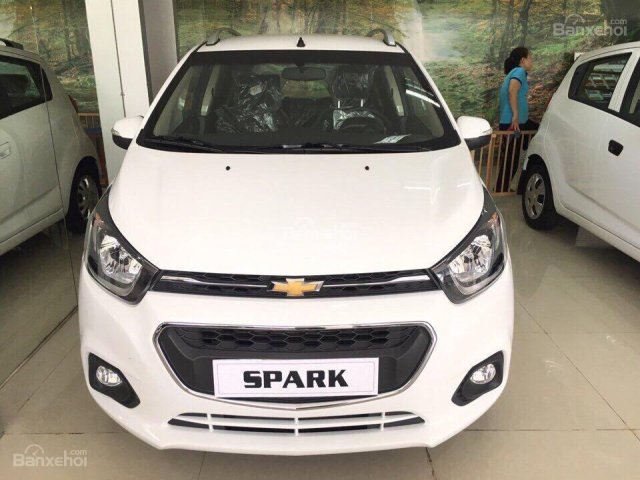 Bán Chevrolet Spark 1.2 LT 2018, màu trắng, 329tr