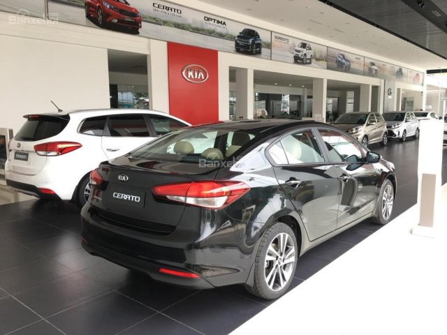 Bán ô tô Kia Cerato 2019 ưu đãi lớn, quà tặng hấp dẫn, vay trả góp 90%, LS thấp 0,6%. LH: 0986407628