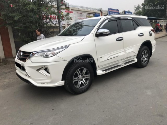 Gia đình cần bán Fortuner 2017 đăng ký 2018, số tự động máy xăng