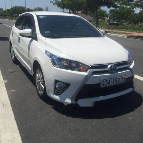 Bán ô tô Toyota Yaris năm sản xuất 2015, màu trắng, nhập khẩu, xe gia đình, 575 triệu