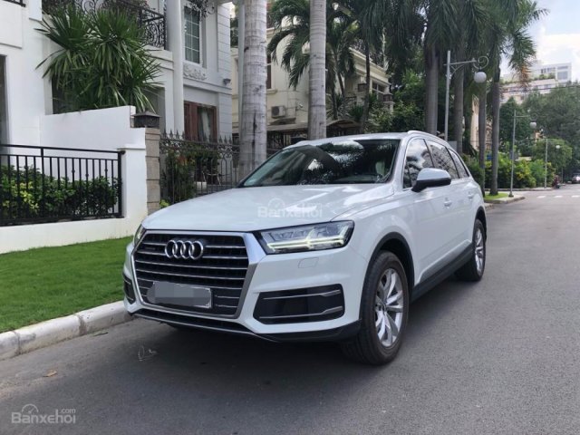 Cần bán lại xe Audi Q7 sản xuất 2017 màu trắng, 3 tỷ 299 triệu, nhập khẩu nguyên chiếc